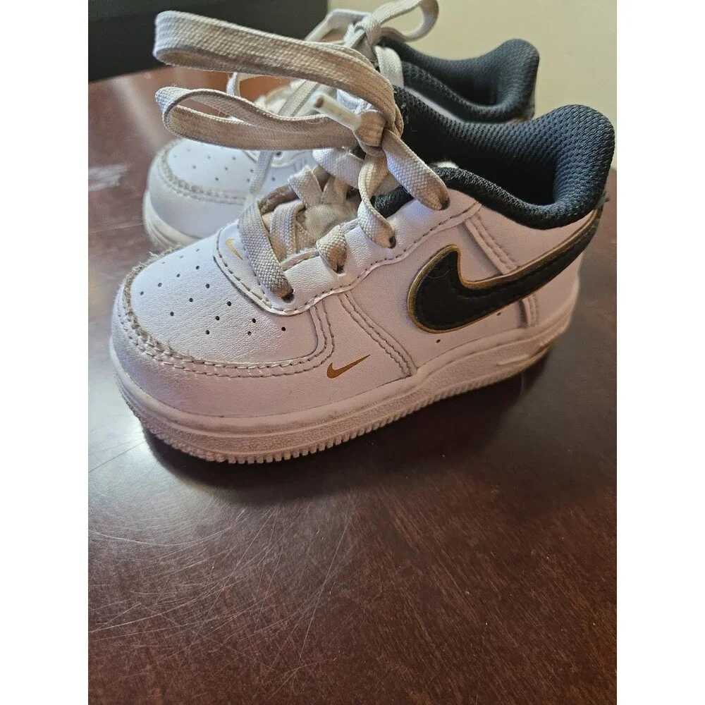 Nike Force 1 LV8(TD) DM3387-100 White/Black Metallic Gold Toddler Size 5C Shoes